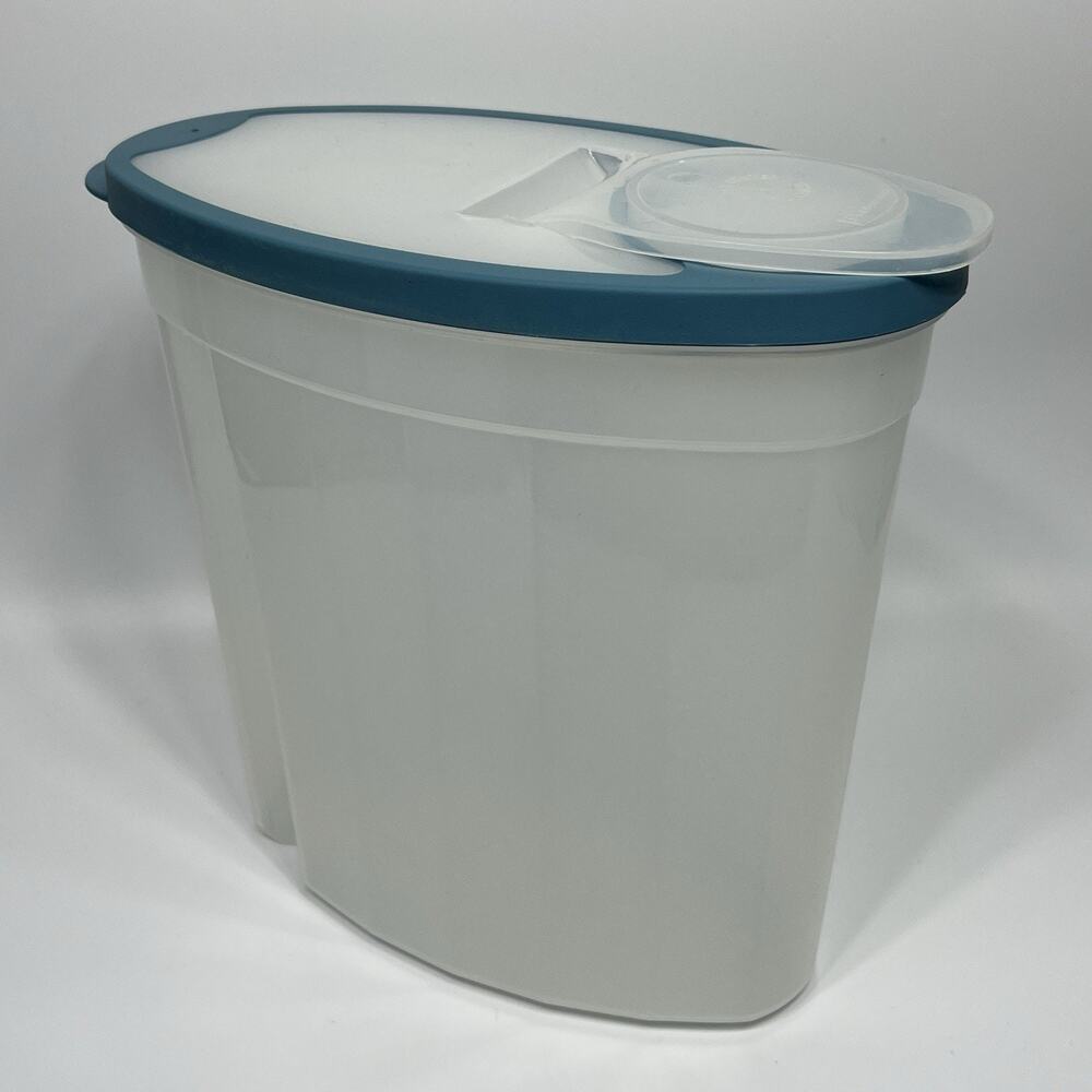 Vintage Rubbermaid 1.5 Gallon Pitcher Cereal Food Storage Blue Easy View 556